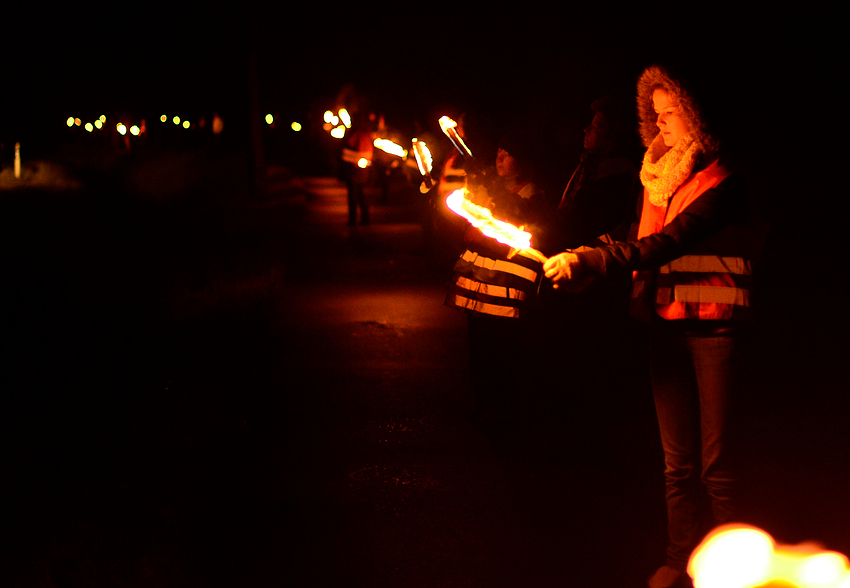 Aktion Lichterkette 2012 um Braunschweig - Fukushima mahnt (6)