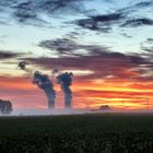 AKW Grafenrheinfeld im Nebel und Sonnenaufgang