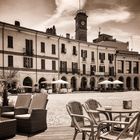 Al bar in piazza Cavour