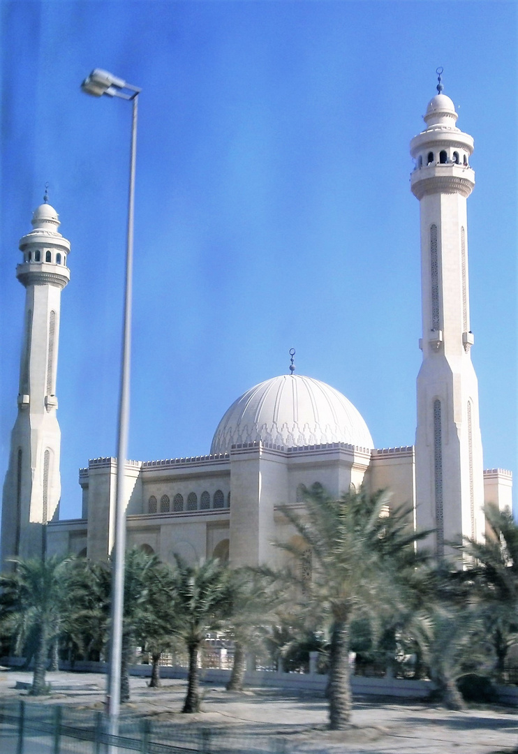 Al Fateh Grand Mosque