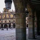 Al fondo, El Ayuntamiento de Salamanca