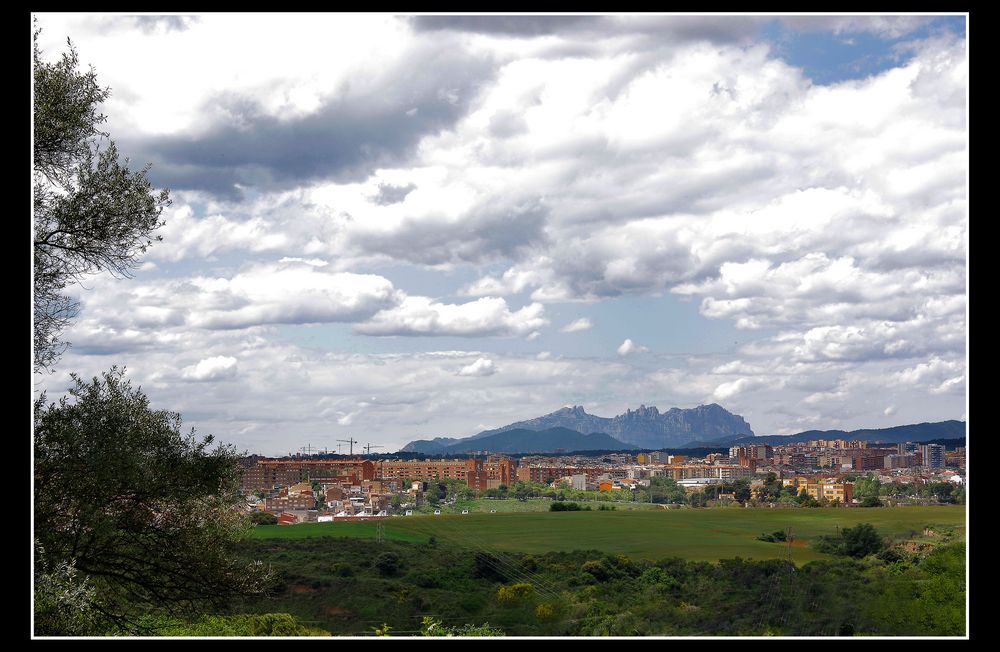 Al fondo Montserrat