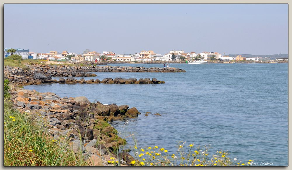 AL FONDO PUNTA DEL MORAL EN ISLA CANELA