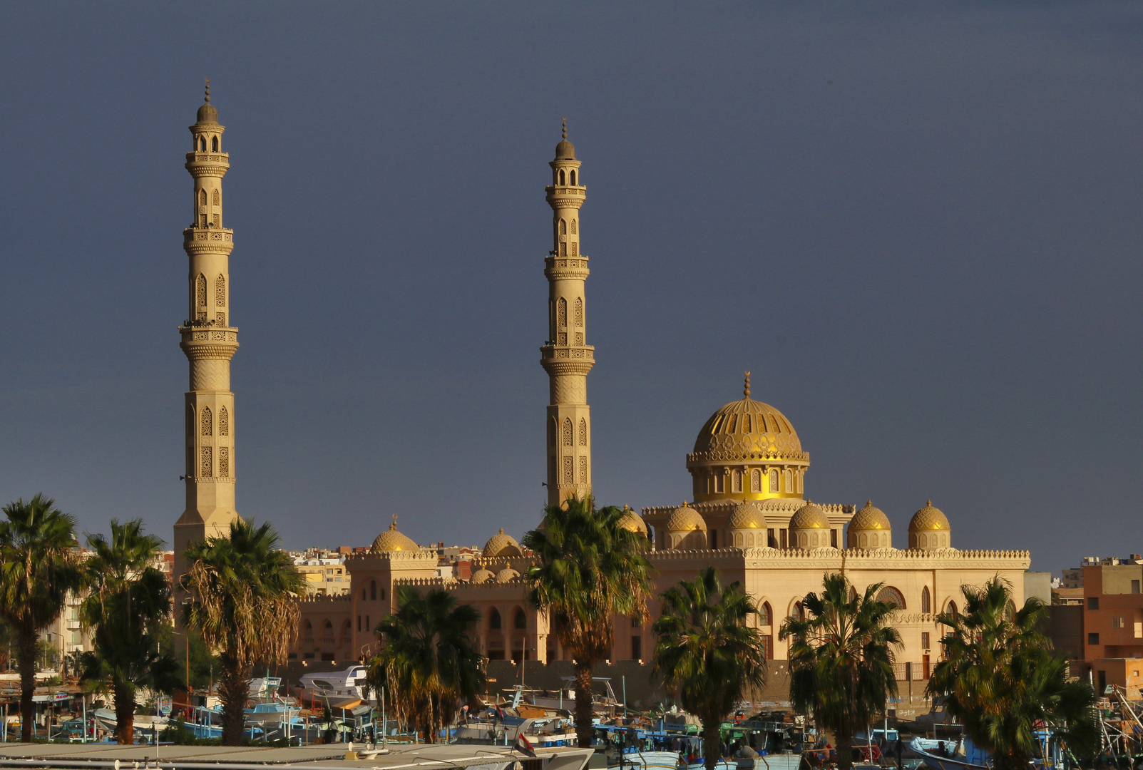 Al Mina Moschee, Hurghada, Morgens um halb Acht.