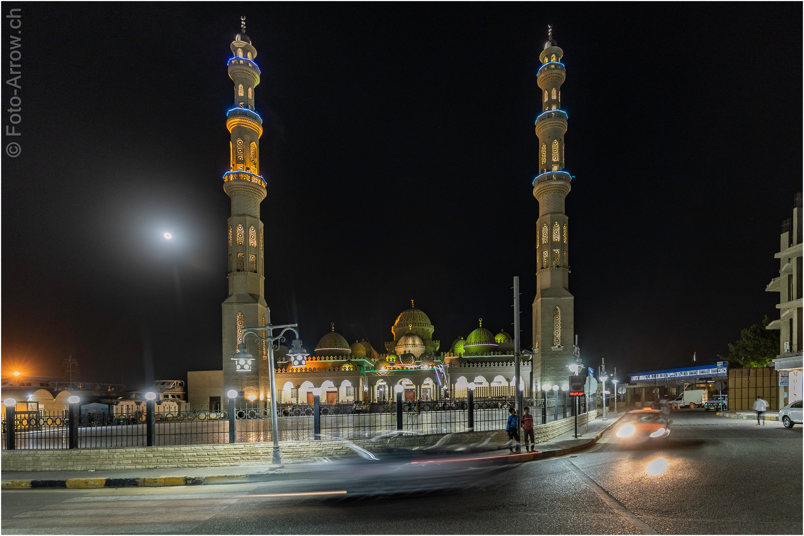 Al Mina Moschee in Hurghada bei Vollmond