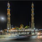 Al Mina Moschee in Hurghada bei Vollmond