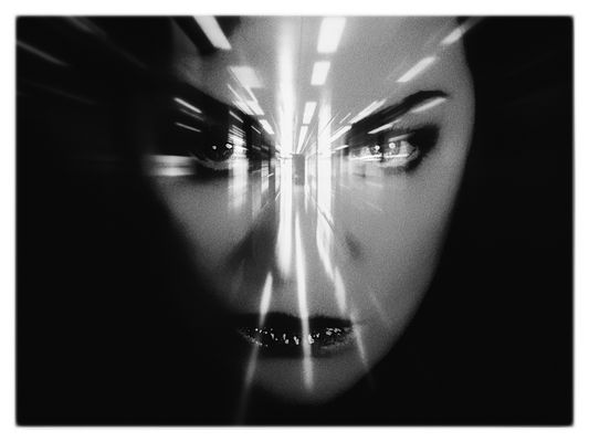 à.l.a.f.i.n.d.u.t.u.n.n.e.l.e.s.t.u.n.e.l.u.m.i.è.r.e