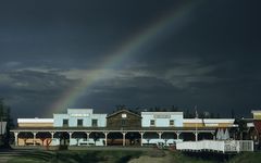 Alaskaland, Themenpark mit Regenbogen