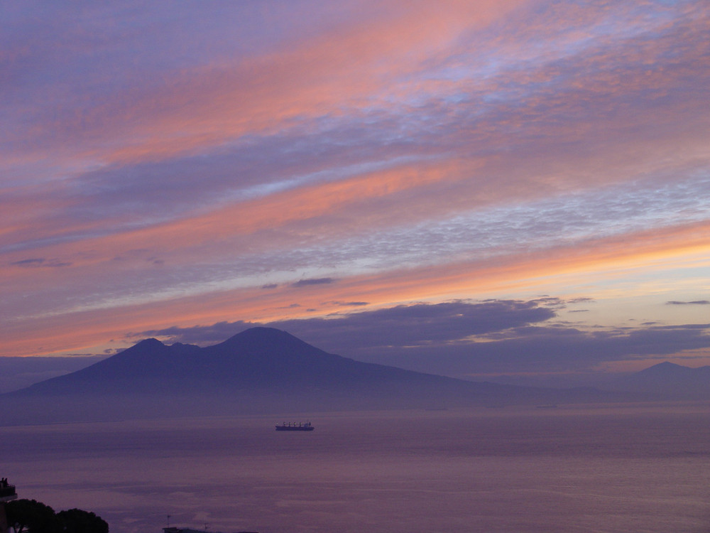 alba di napoli