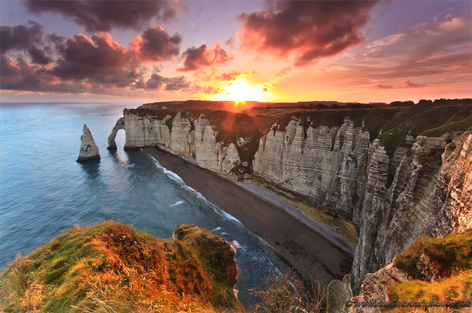 Alba su Etretat