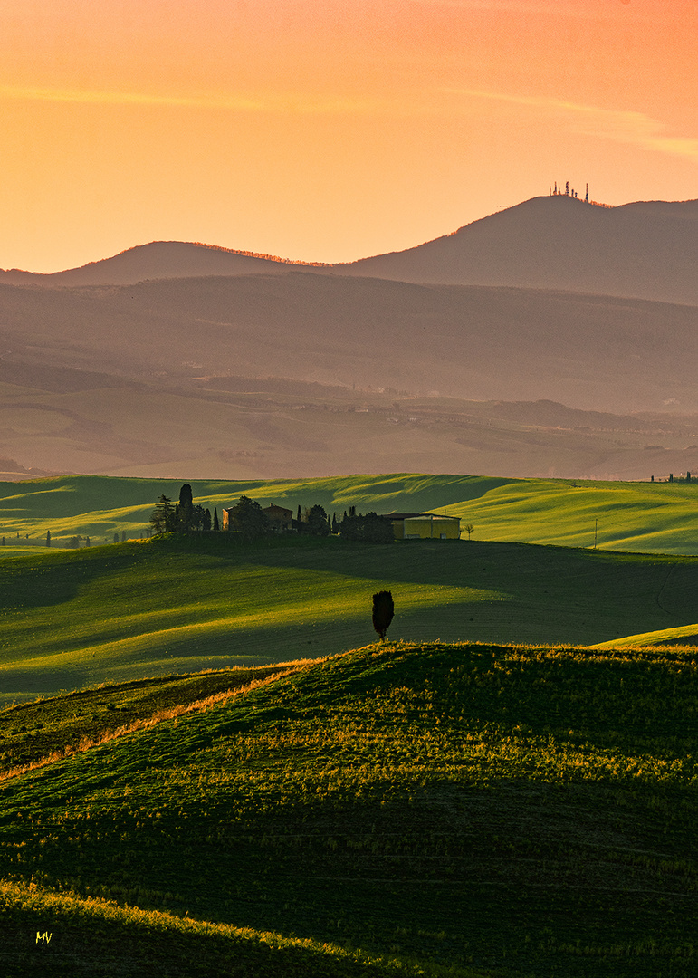 Alba sulle terre di Pienza