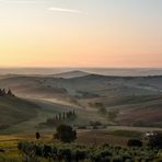 Alba sulle terre di Siena