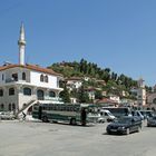 Albanien: Kirche und Moschee in unmittelbarer Nachbarschaft