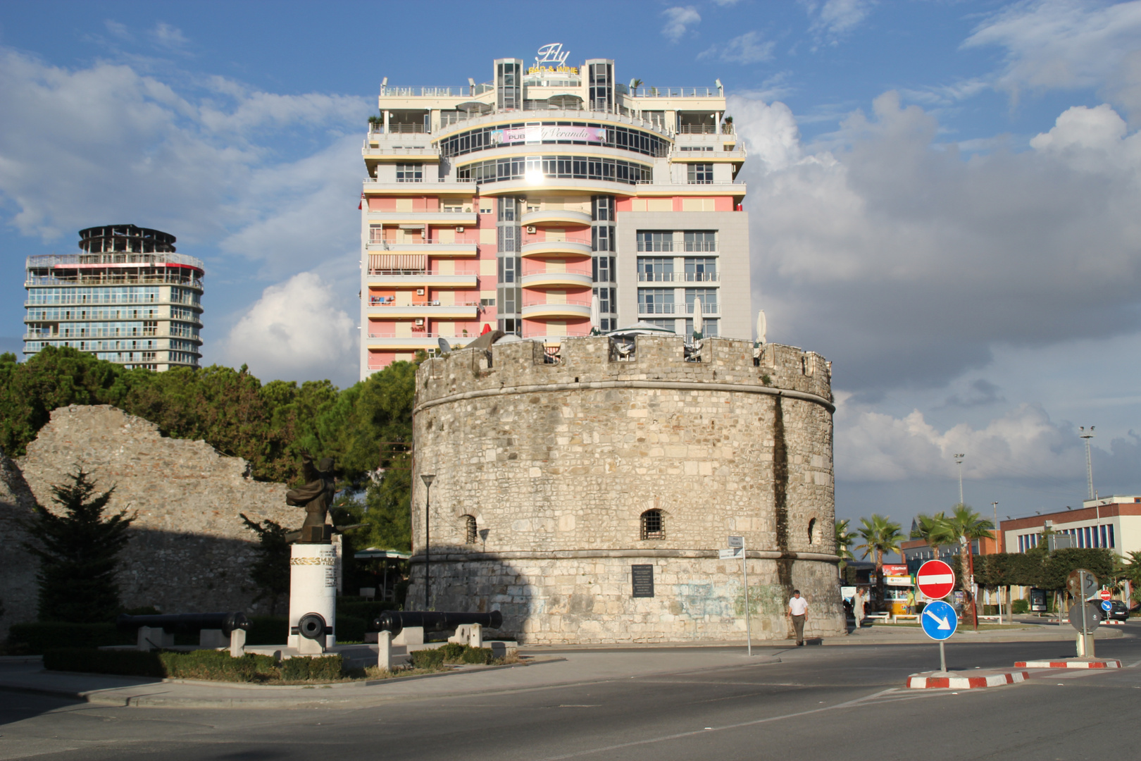 Albanien: Reste der Stadtbefestigung von Durres