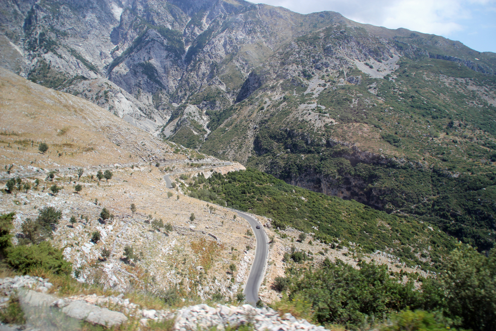 Albanien: Straße zum Llogarapass