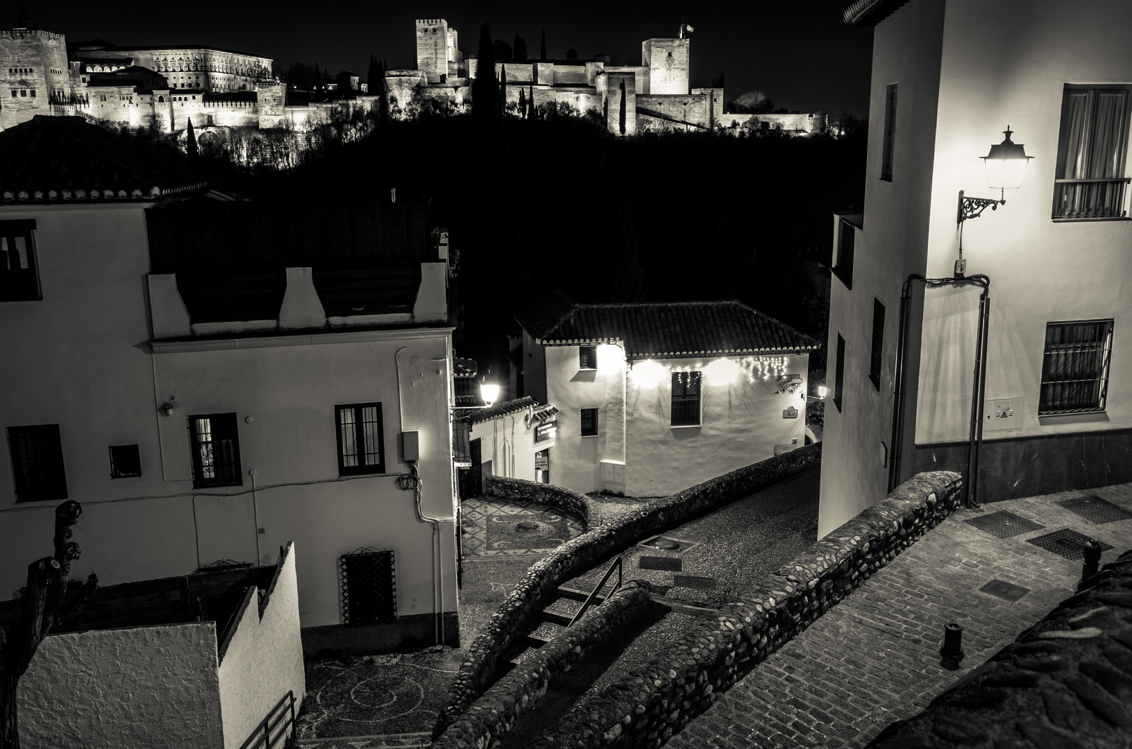 Albasin und Alhambra bei Nacht