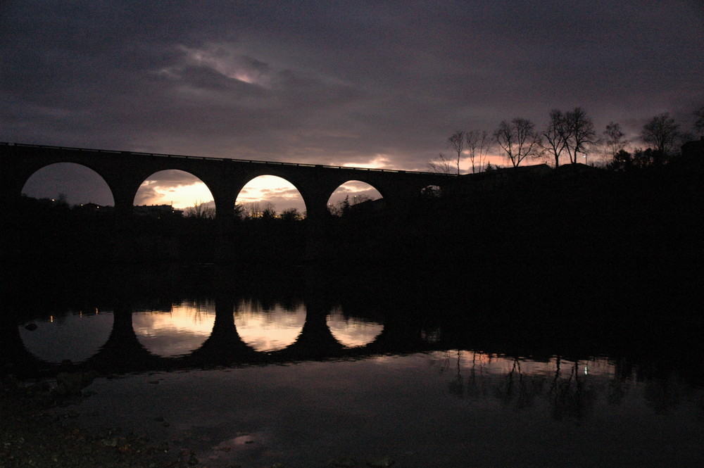 Albi tourne au violet