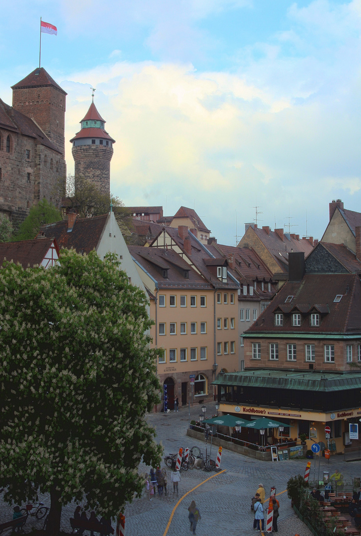 Albrecht Dürer Platz und Kaiserburg Foto & Bild deutschland, europe