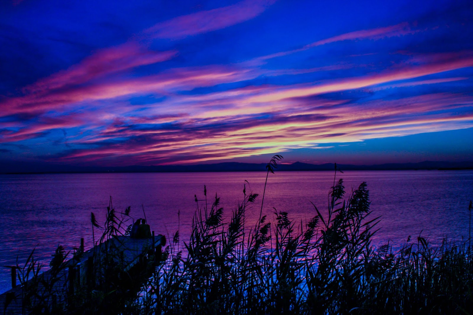 Albufera en azul.