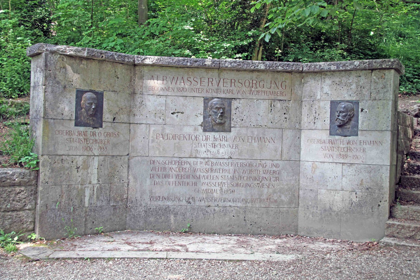 Albwasserversorgungsdenkmal in Blaubeuren am Blautopf