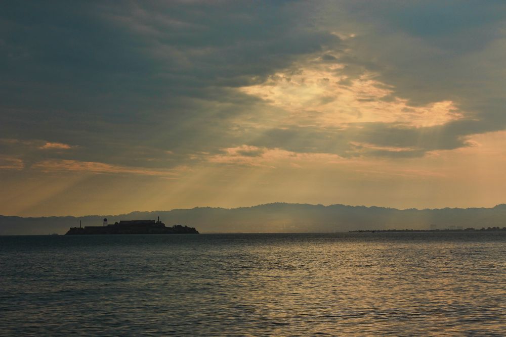 Alcatraz bei Sonnenaufgang