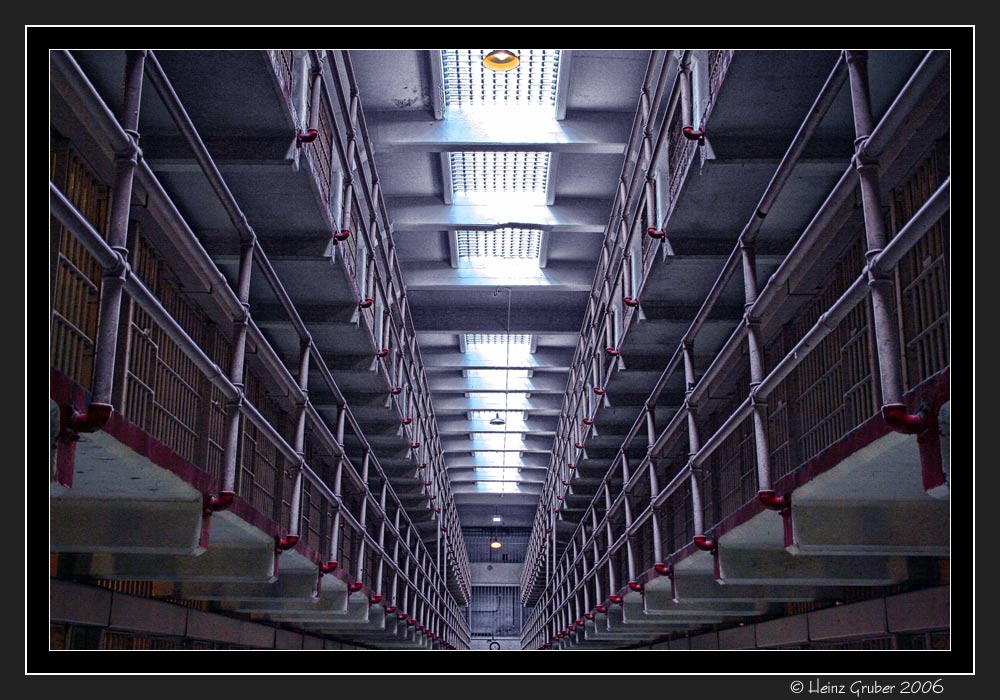 Alcatraz --- the art project ---