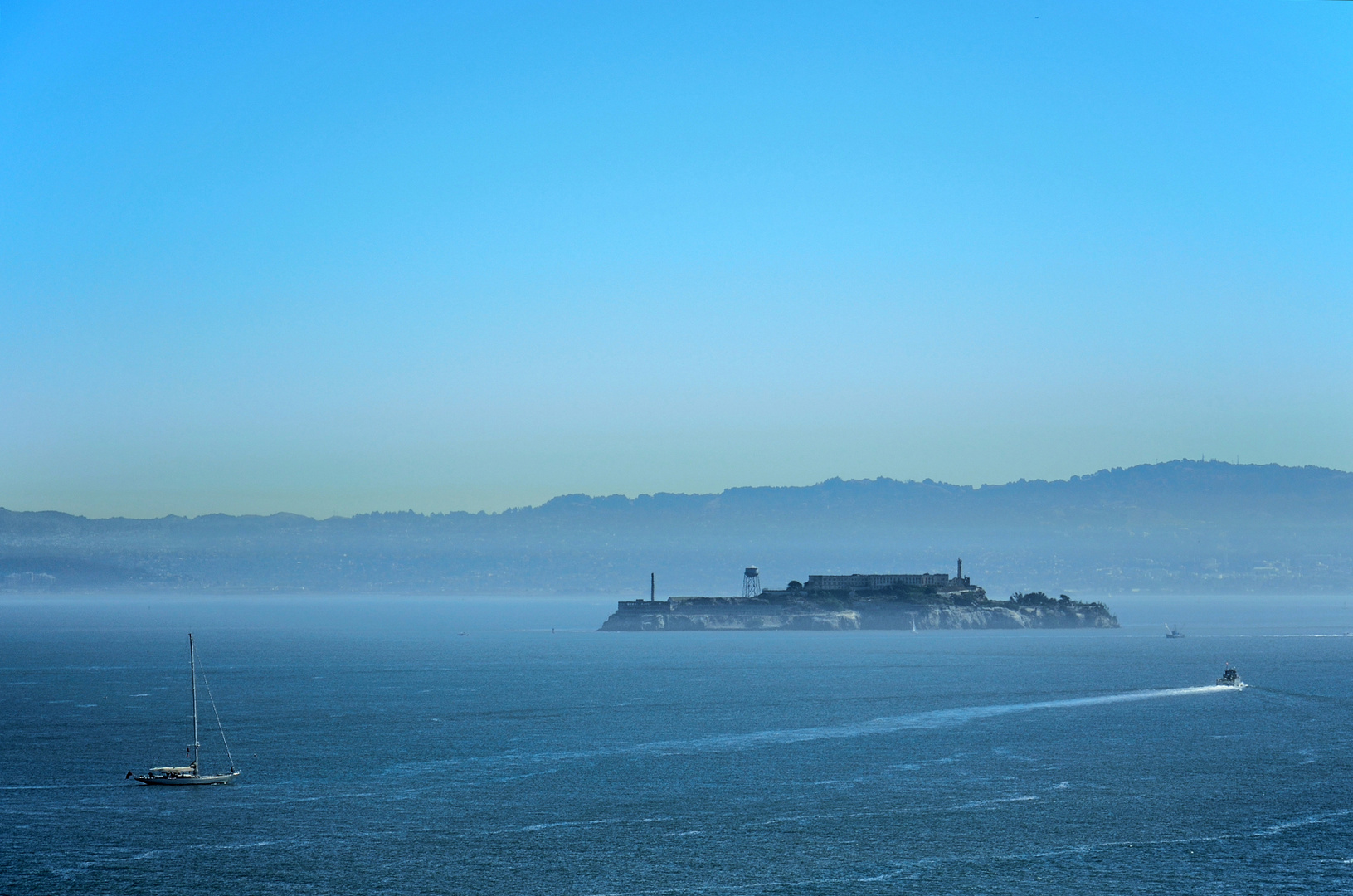 Alcatraz vom Dunst umgeben !