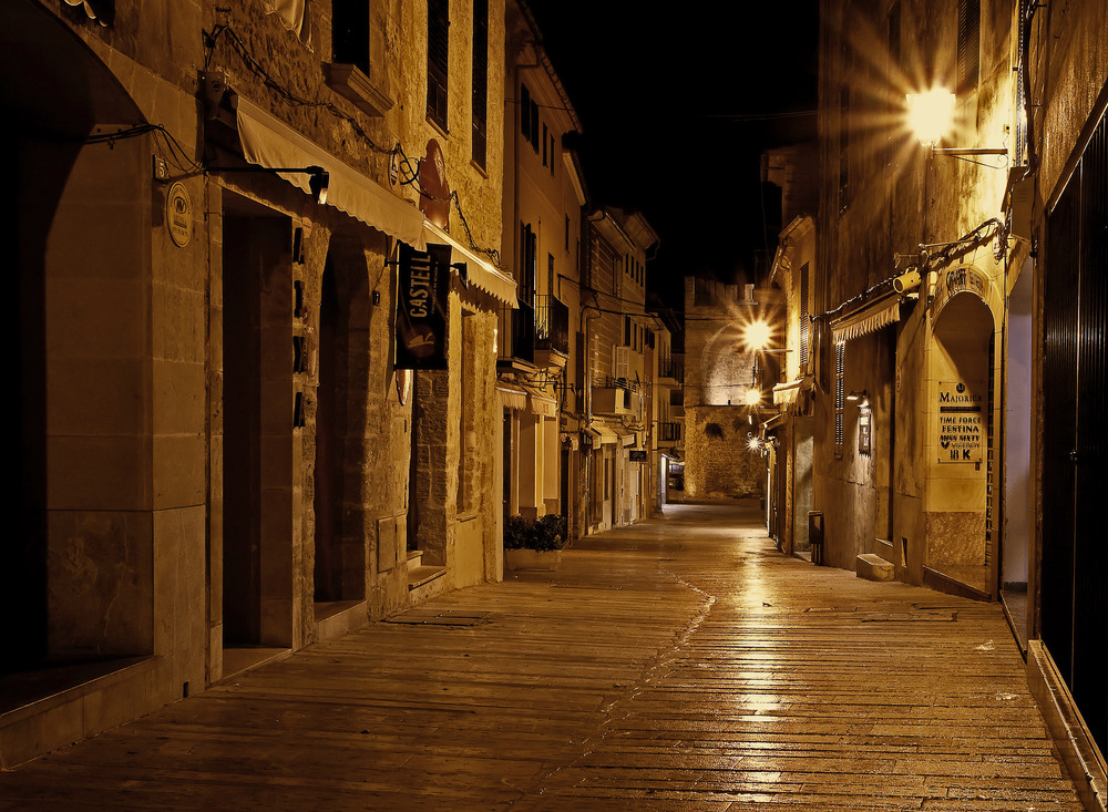 Alcudia bei Nacht