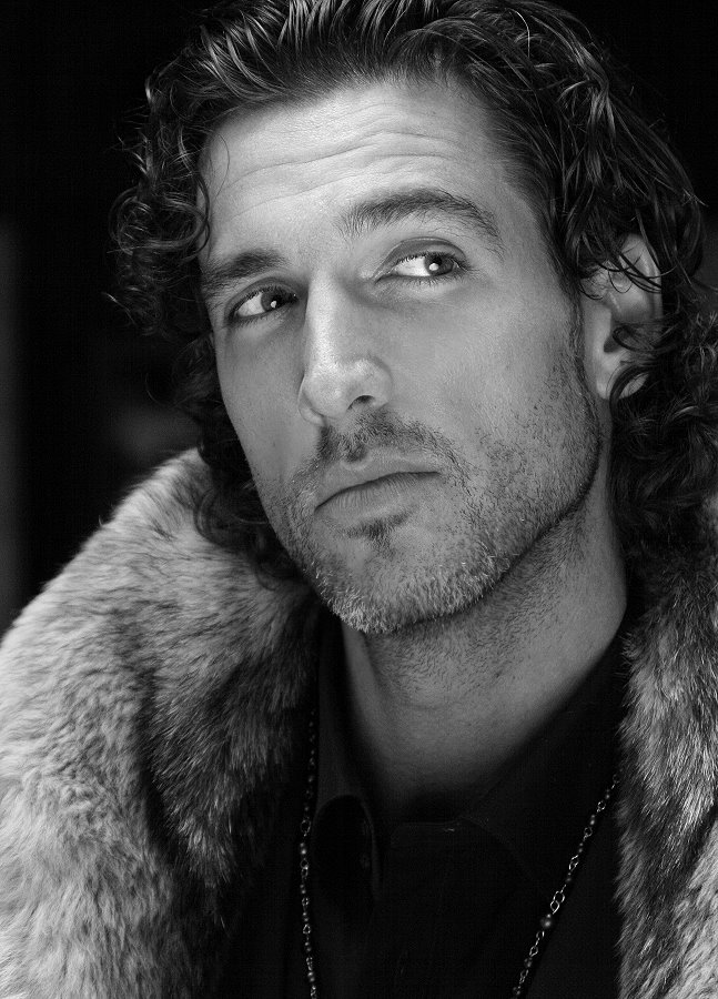 Alessandro Foto & Bild portrait, portraitfotografie männer, indoor