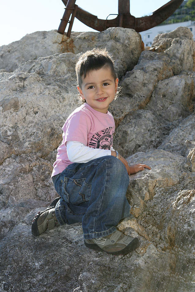 ***Alessio sul scoglio****