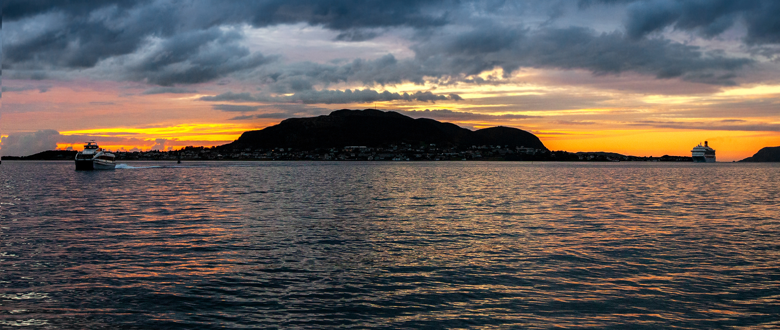 Alesund am Abend 001 