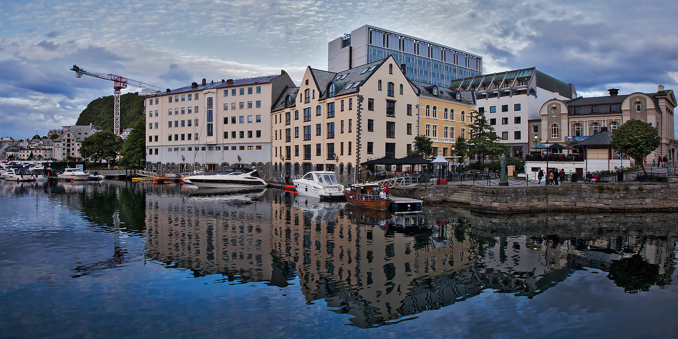 Alesund-Hafen 010