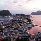 Alesund, ore 23:45