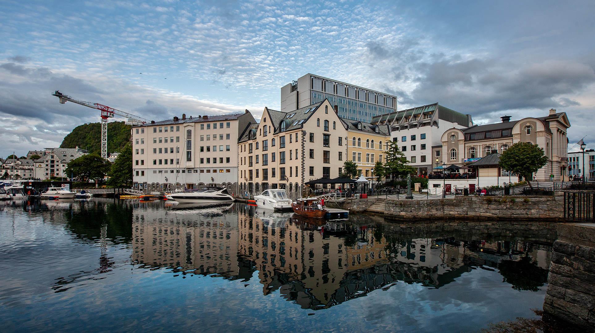 Alesund Spiegelbild 003 eing