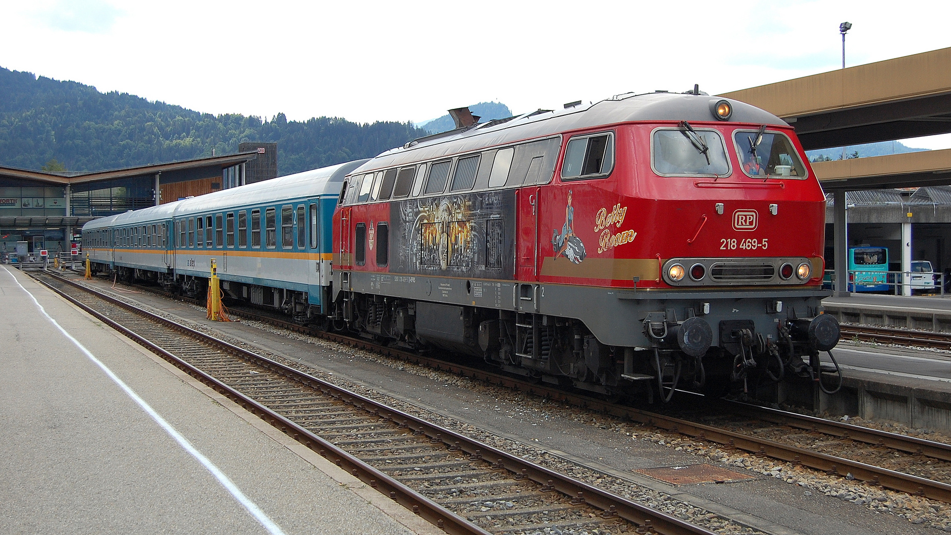 Alex  mit Lok Betty Boom auf der Illertalbahn im Bf Oberstdorf 14.7.2018