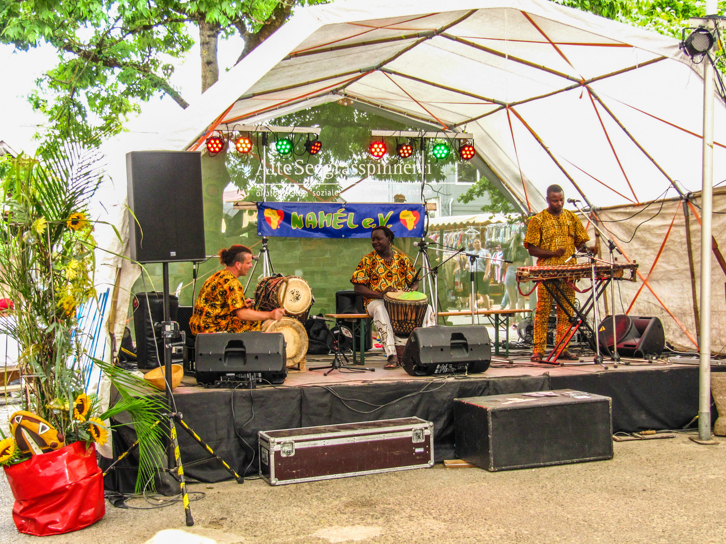 Alex, Wiliam und Mamadi, Konzert bei den Afrikatagen