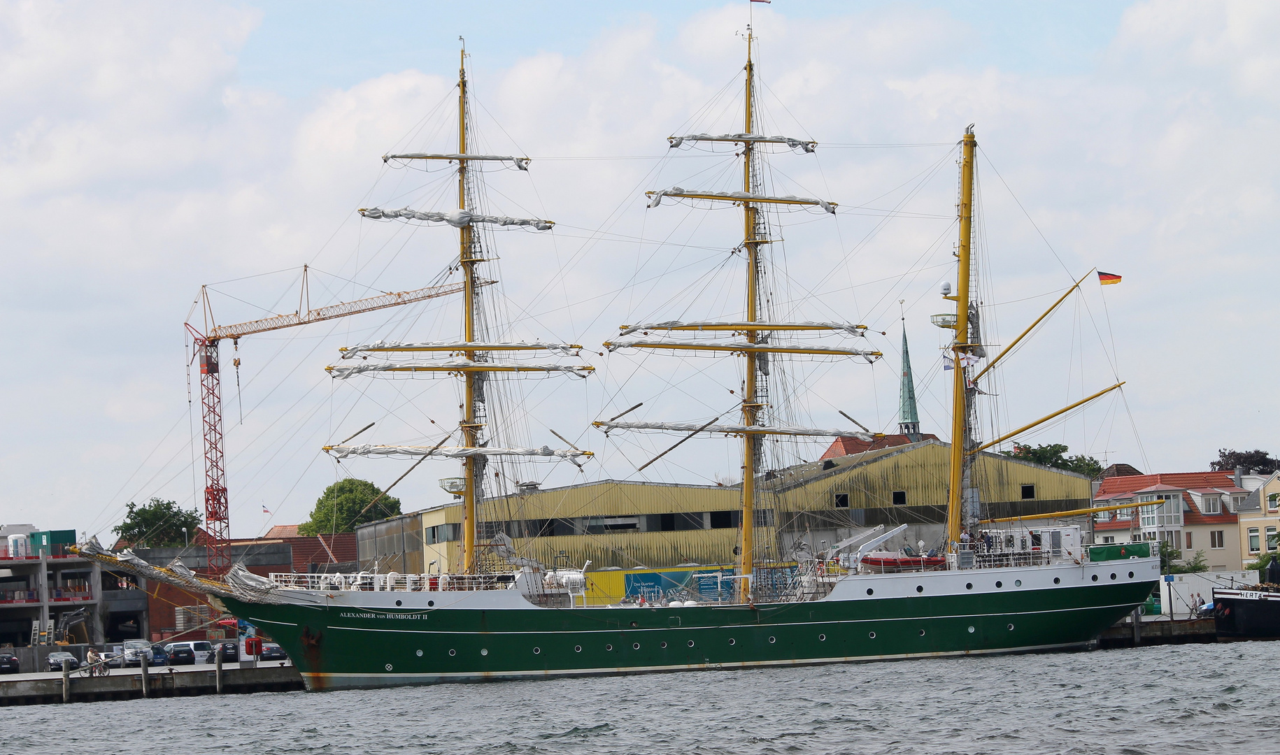 Alexander v Humboldt II an der Pier