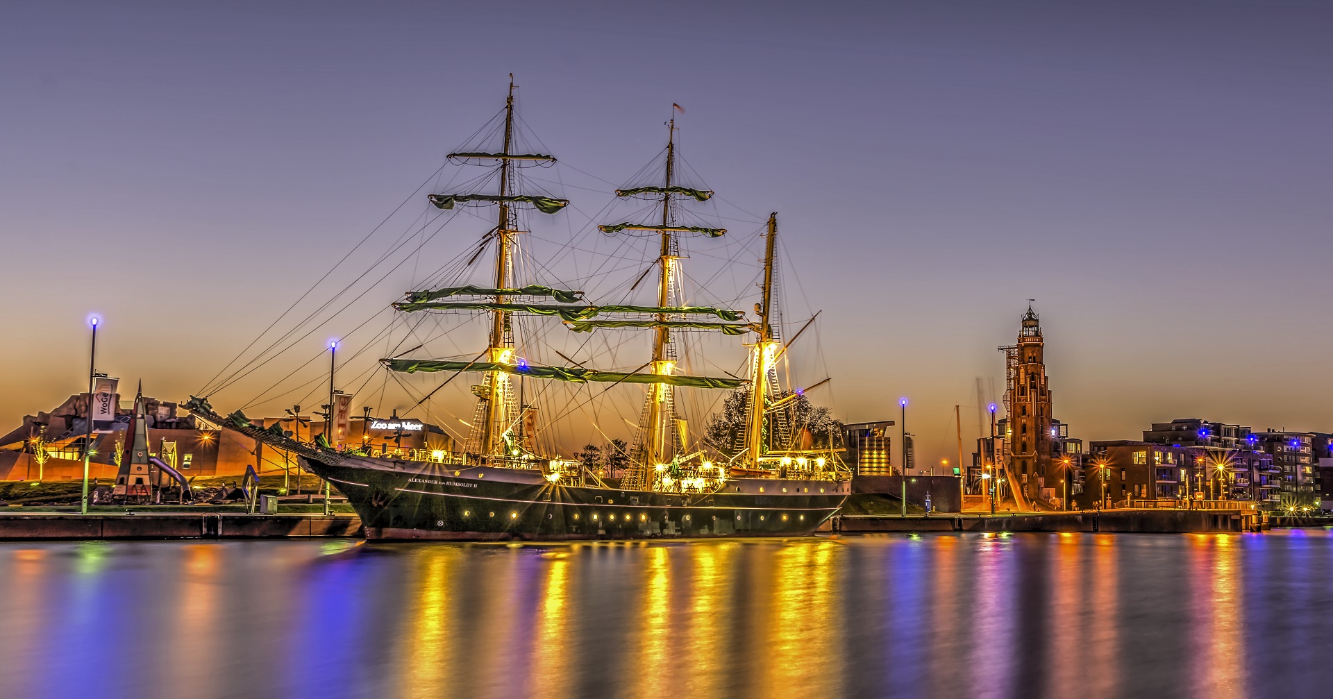 Alexander von Humboldt am Sonntag im Neuen Hafen