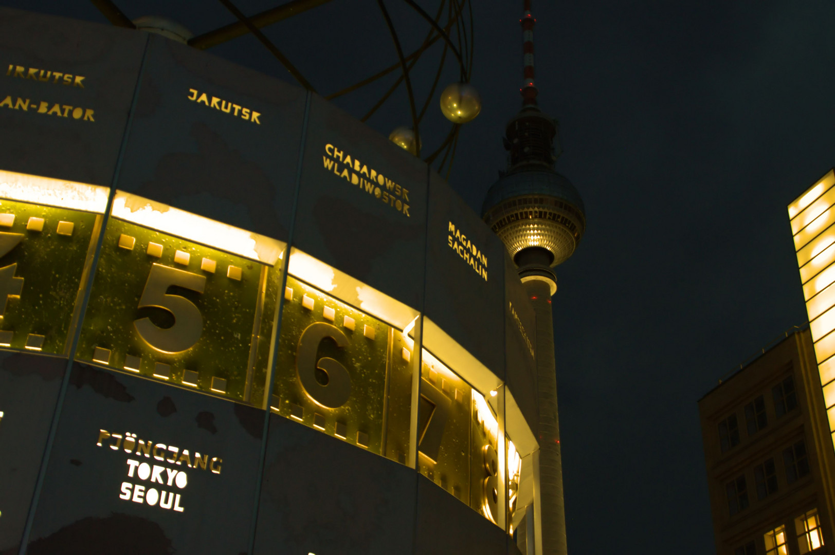 Alexanderplatz 2, Berlin