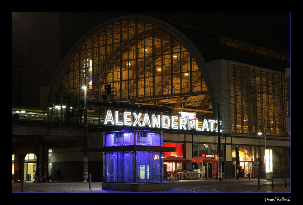 Alexanderplatz bei Nacht