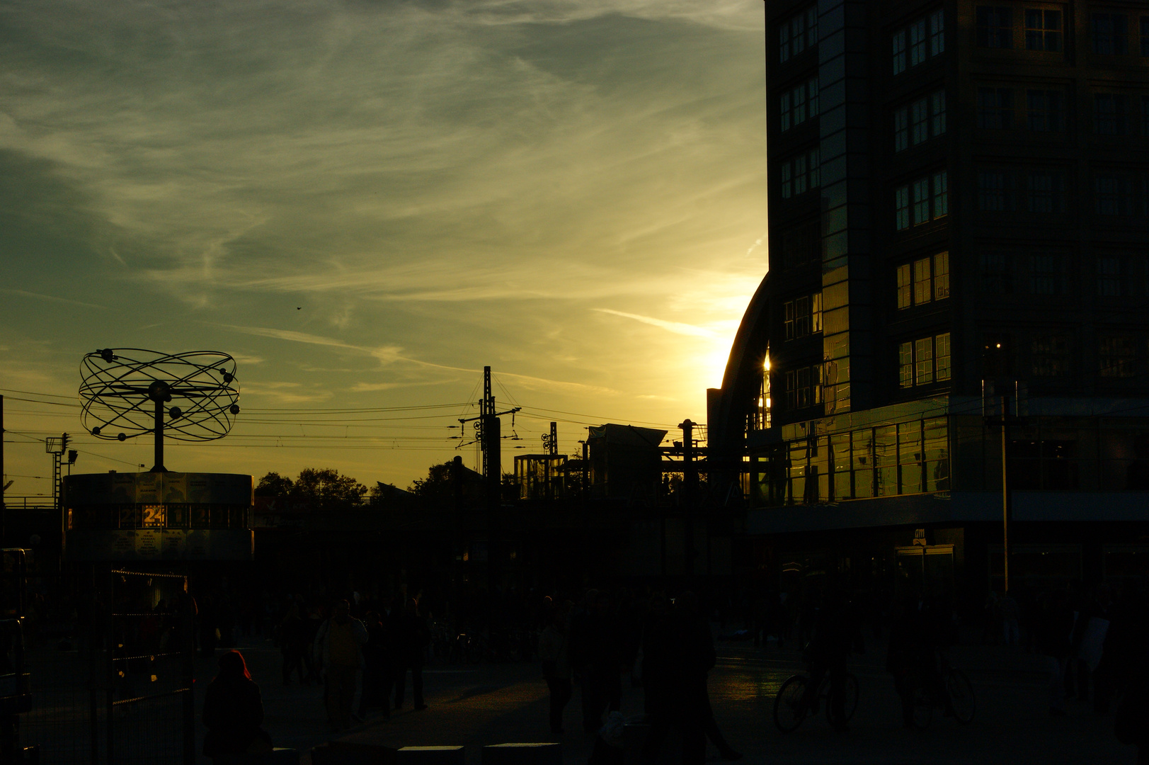 Alexanderplatz in der Dämmerung