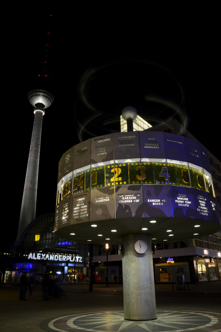 Alexanderplatz mit Weltzeituhr