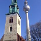 Alexanderplatz - Tele-Spargel und Kirche