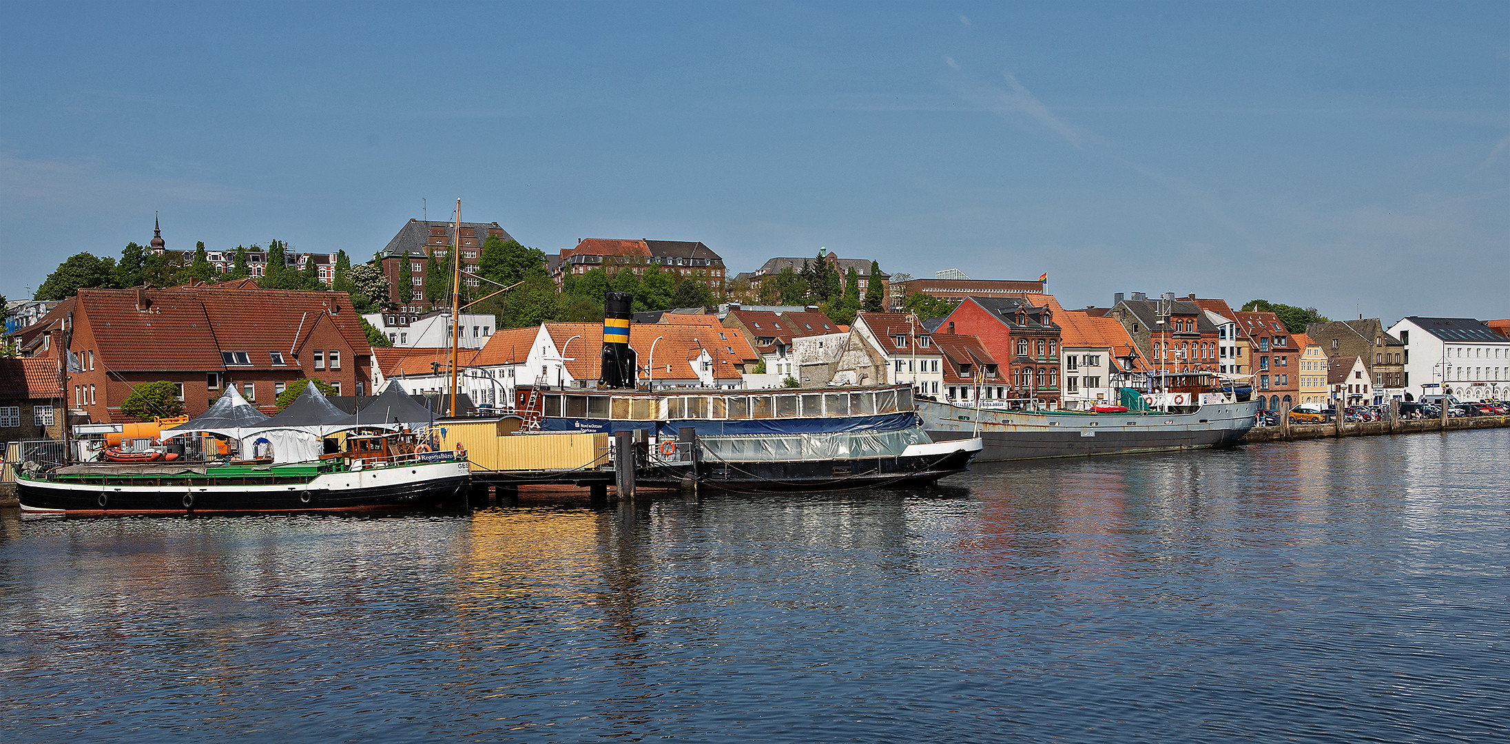  Alexandra(mittleres Schiff)