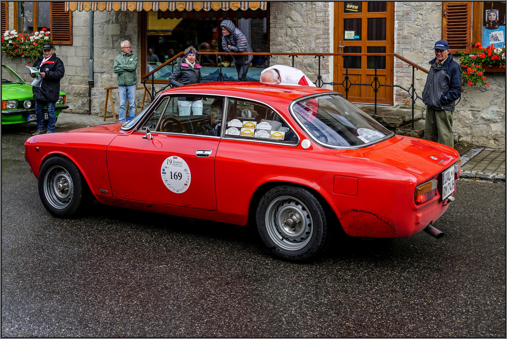 Alfa Romeo Bertone 2000