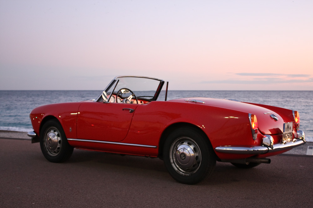 ALFA ROMEO GIULIA SPIDER (1962-1965)