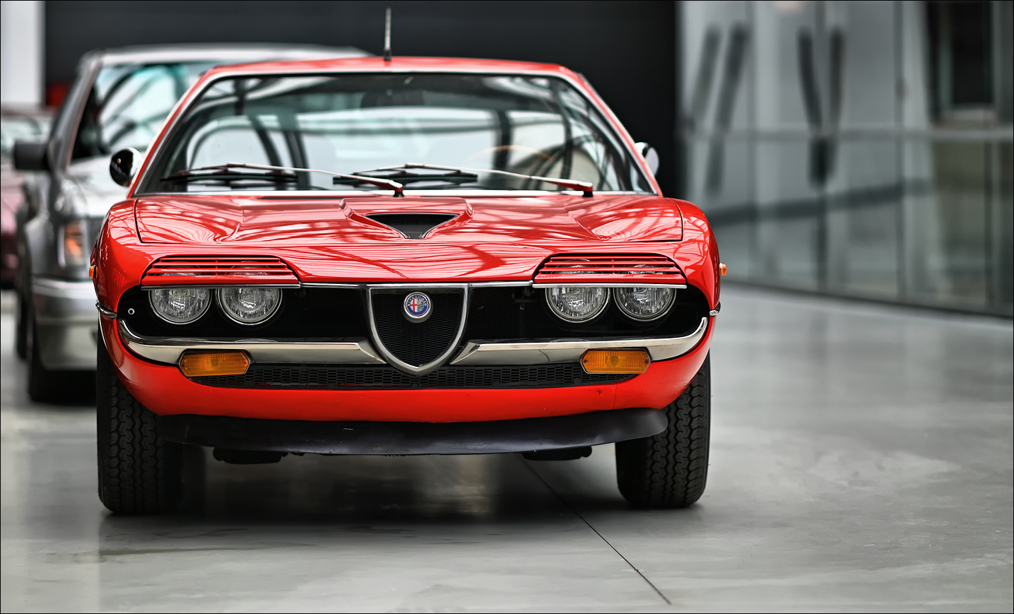 Alfa Romeo Montreal