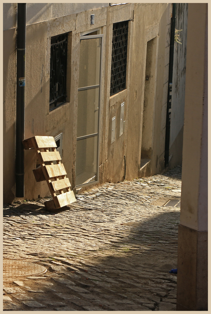 Alfama detail 5