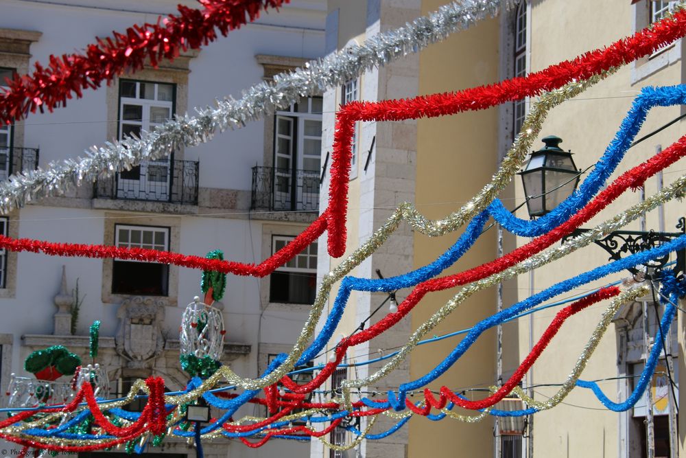 Alfama - festlich geschmückte Gassen.