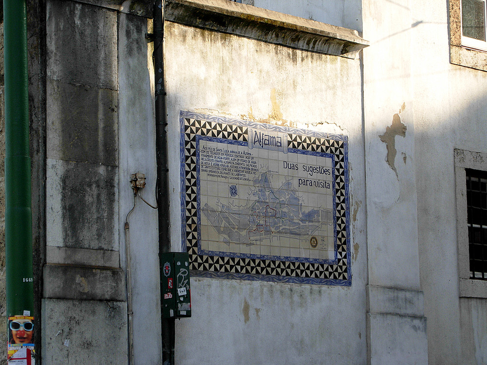 Alfama lights